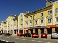 Pereslavl-Zalessky, st Sadovaya, house 20. Apartment house with a store on the ground-floor