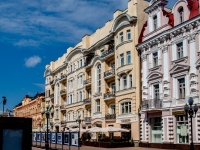 Arbatsky district,  , house 30/3 СТР1. Apartment house