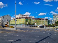 Замоскворечье, улица Большая Ордынка, дом 71. здание на реконструкции