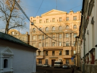 Zamoskvorechye, Chernigovsky alley, house 4/2. Apartment house