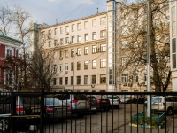 Zamoskvorechye, Chernigovsky alley, house 9. Apartment house