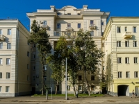 Замоскворечье, улица Большая Серпуховская, дом 38 с.2. многоквартирный дом