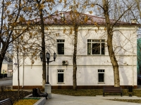 Замоскворечье, улица Новокузнецкая, дом 31 с.1. офисное здание