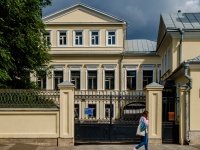 Zamoskvorechye, st Pyatnitskaya, house 15. office building