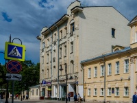 Zamoskvorechye, Pyatnitskaya st, house 17/4СТР1. Apartment house