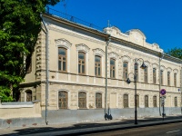 neighbour house: st. Pyatnitskaya, house 30 с.2. office building