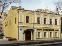 Замоскворечье, улица Пятницкая, дом 30 с.4. многофункциональное здание