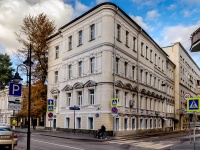 Zamoskvorechye, Pyatnitskaya st, house 33-35 с.2. Apartment house