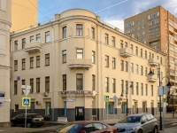Замоскворечье, улица Пятницкая, дом 37. многоквартирный дом