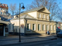 neighbour house: st. Pyatnitskaya, house 62. office building
