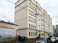 Zamoskvorechye, Tatarskaya st, house 3 с.1. Apartment house
