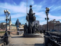 соседний дом: пл. Комсомольская. памятник железнодорожникам