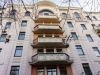 Meshchansky district,  , house 24. Apartment house