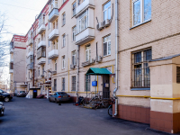 Meshchansky district, Banny alley, house 8. Apartment house