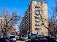 Meshchansky district, Srednyaya pereyaslavskaya st, house 14. Apartment house
