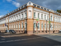 隔壁房屋: . Bolshaya Nikitskaya, 房屋 50 с.1. 管理机关 Посольство Испании в г. Москве