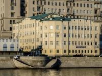 Tagansky district, Kotelnicheskaya embankment, house 25 с.1. office building