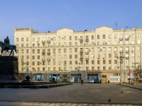 Tverskoy district, Tverskaya st, 房屋 8 к.1. 公寓楼