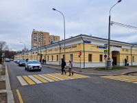Комсомольский проспект, house 24 с.1. торговый центр