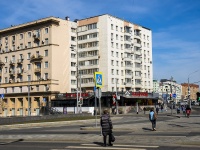 隔壁房屋: . , 房屋 58/2. 公寓楼