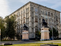Begoboy district, Leningradskiy avenue, house 27. Apartment house