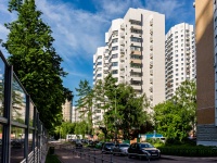 Levoberejniy district, Belomorskaya st, house 22. Apartment house