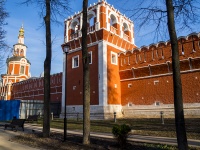 Донской район, Донской монастырь. Первая башня северной стены, площадь Донская, дом 1 с.10/1