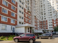 Yasenevo district, Vilnyusskaya st, house 13. Apartment house