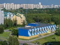 Mitino district, General Beloborodov st, 房屋 29. 游泳池