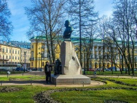 Admiralteisky district, 纪念碑 Н.М. Пржевальскому , 纪念碑 Н.М. Пржевальскому