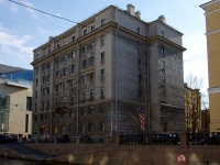 Admiralteisky district, st Dekabristov, house 29. Apartment house