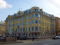 Admiralteisky district, Rimsky-Korsakov avenue, house 18. Private house