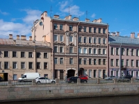 Admiralteisky district, Rimsky-Korsakov avenue, 房屋 93. 公寓楼