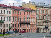 Admiralteisky district, Rimsky-Korsakov avenue, 房屋 109-111. 公寓楼