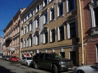 Admiralteisky district,  , 房屋 28. 公寓楼