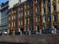 Admiralteisky district,  , 房屋 60. 公寓楼