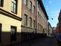 Admiralteisky district, Pirogov alley, house 17. Apartment house