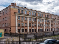 Admiralteisky district,  , house 33. school