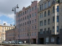 Admiralteisky district,  , house 38. Apartment house