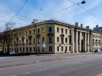Vasilieostrovsky district,  , 房屋 76. 公寓楼