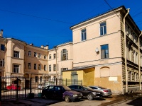 Vasilieostrovsky district,  , 房屋 6. 公寓楼