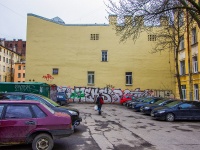 Vasilieostrovsky district,  , 房屋 52. 公寓楼