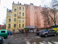 Vasilieostrovsky district,  , 房屋 37. 公寓楼