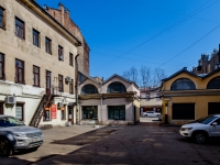 Vasilieostrovsky district,  , house 21. Apartment house