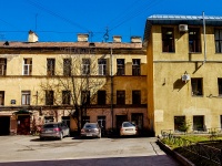 Vasilieostrovsky district,  , 房屋 61 ЛИТ Б. 公寓楼