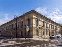Vasilieostrovsky district, polyclinic Академическая поликлиника №1 РАН,  , house 1