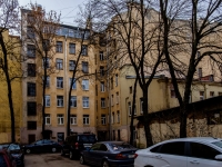 Vasilieostrovsky district, 10-ya liniya v.o. st, 房屋 45. 公寓楼