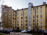 Vasilieostrovsky district, st 14-ya liniya v.o., house 97. Apartment house