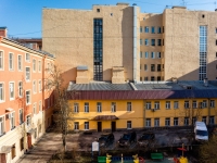 Vasilieostrovsky district, st 12-ya liniya v.o., house 55. Apartment house