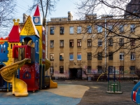 Vasilieostrovsky district, 16-ya liniya v.o. st, 房屋 97. 公寓楼